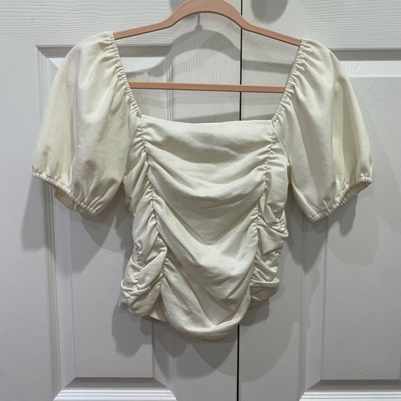 Puff Sleeve Ruched Top - Picture 2 of 3